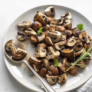The Unexpected Way To Get Perfectly Grilled Mushrooms