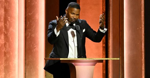 Oscar Season Kicks Off With Trump Impressions and a Bond Tease