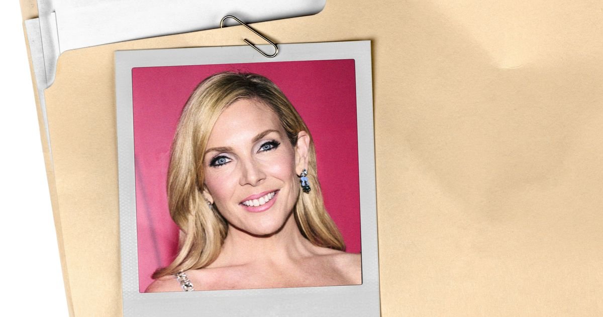 June Diane Raphael Doesn’t Want Cell Phones on Set