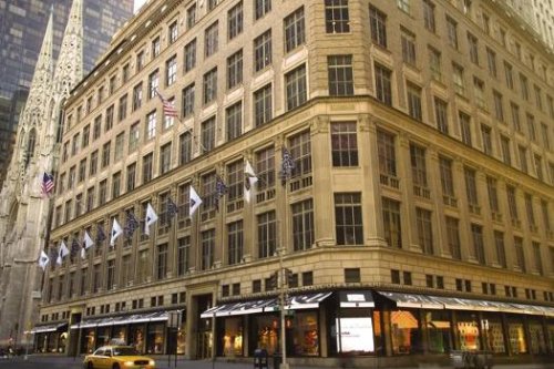 Saks Fifth Avenue bought by Lord & Taylor owner: sources