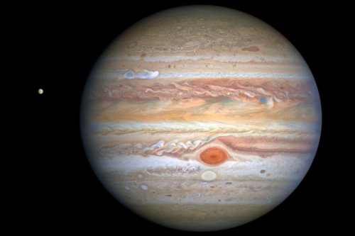 Stunning new Jupiter photo shows 9,800-mile mega storm bigger than Earth