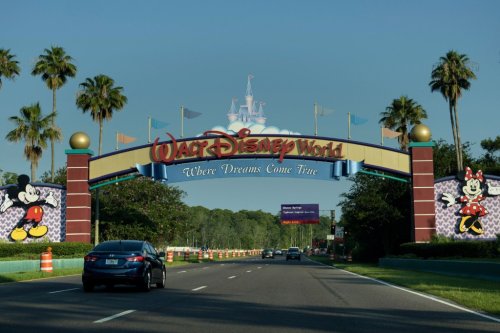 Florida man brought assault rifle, handgun to Disney World vacation
