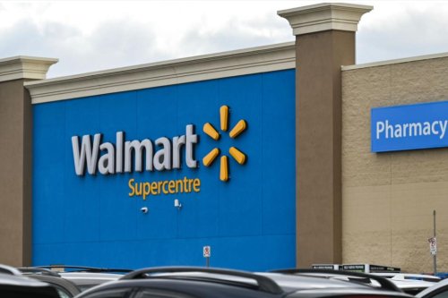 Walmart Faces Lawsuit After Employee Allegedly Hits Woman With Shopping ...