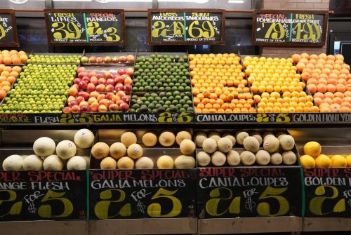 Eating this fruit daily can boost energy, reduce bloating and increase mood
