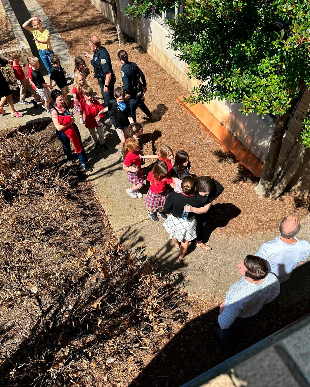 Witness describes chaos following mass shooting at Nashville Christian school