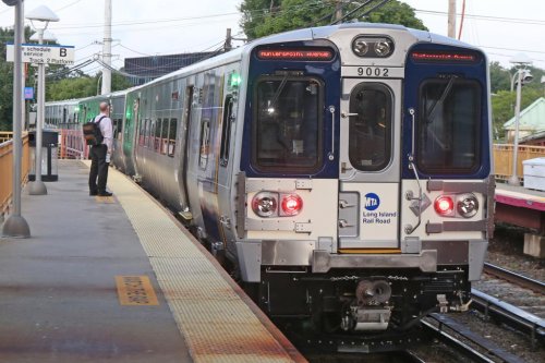 MTA Set To Pay Nearly $3 Billion For Old, Overweight LIRR, Metro-North ...