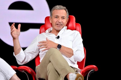 Disney CEO Bob Iger says hiring freeze to remain, addresses Apple rumors