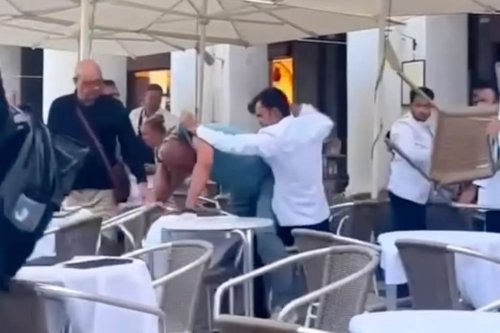 Restaurant brawl erupts between Italian waiters and ‘foreign’ patrons in wild video