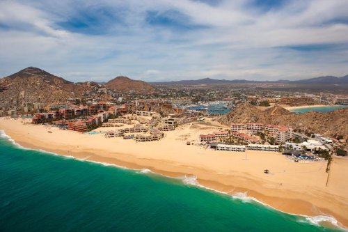 Two Americans found dead in luxury hotel room in Mexico | Flipboard