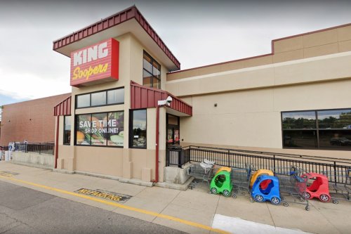 At least 10 dead after shooting inside a King Soopers in Boulder