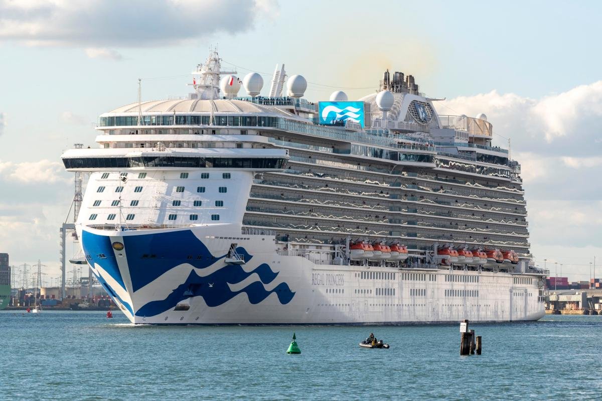 Cruise crew member dies after going overboard off coast of Cancún