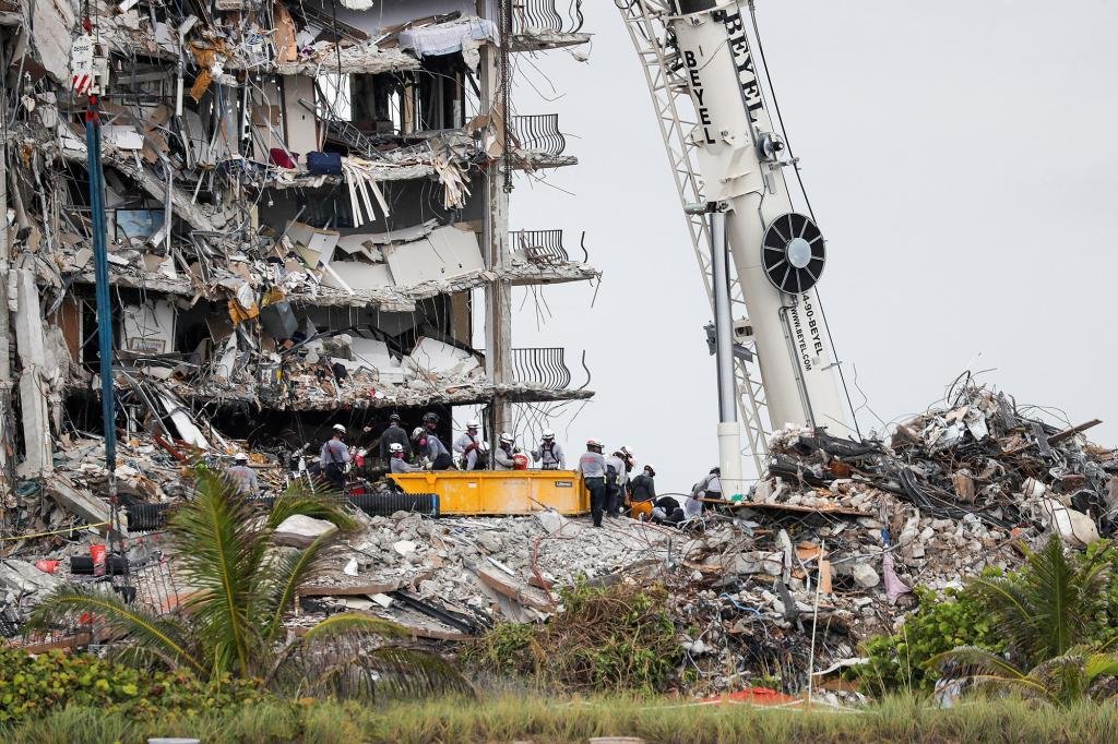 Grand jury expected to review Florida building collapse, officials say