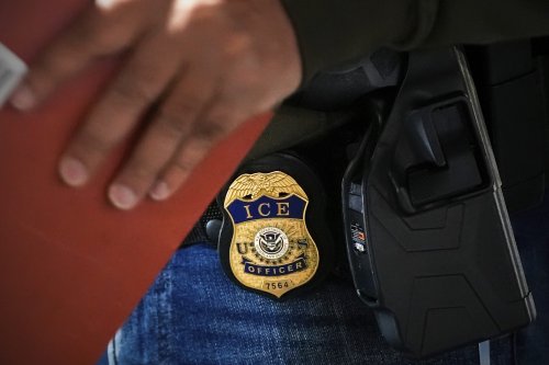 White House Knowingly Defied Court Order To Halt Deportation Flights of Venezuelan Gang Members: Report