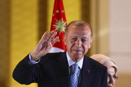 Greece Greets Erdogan’s Big Win With a Phone Call and a Shrug