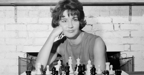 Lisa Lane, Chess Champion Whose Reign Was Meteoric, Dies at 90