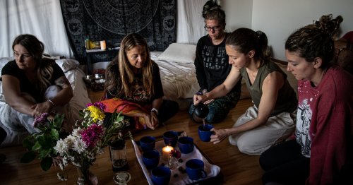 ‘I Want to Reset My Brain’: Female Veterans Turn to Psychedelic Therapy