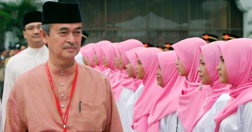 Abdullah Ahmad Badawi, a Calming Prime Minister of Malaysia, Dies at 85