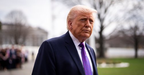 Trump Is Finally Eyeing an Exit From Iran. But Will He Take It?