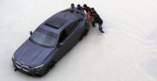 Heavy Rainfall Kills 18 in Oman as Dubai Airport Floods