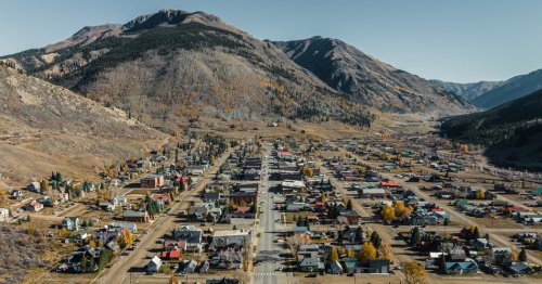 Divided by Politics, a Colorado Town Mends Its Broken Bones