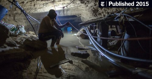As Egypt Floods Gaza Tunnels, Smugglers Fear an End to Their Trade (Published 2015)