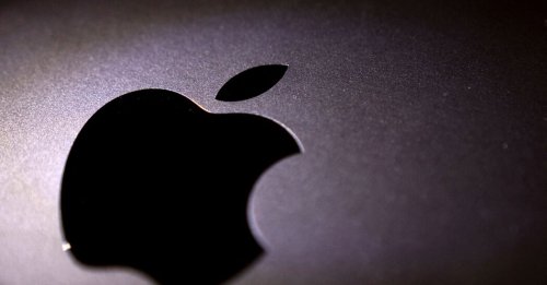 Former Apple Lawyer Pleads Guilty to Insider Trading