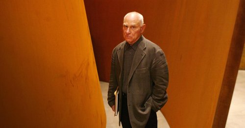 Richard Serra, Who Recast Sculpture on a Massive Scale, Dies at 85