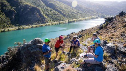 GO NZ: Lake Dunstan cycle trail, the best one-day cycle ride in New Zealand - NZ Herald