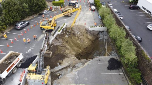 Auckland sewer sinkhole result of ageing infrastructure, expert says