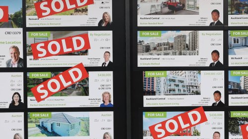 House prices drop $40,000 in just one month, and Auckland's down even more