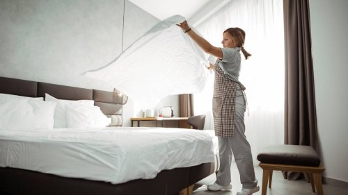 'Dire' staff shortage: NZ hotels offer guests discounts to clean their rooms