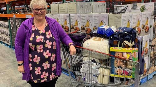 Costco superfan flies from deep South to bag bargains at store opening