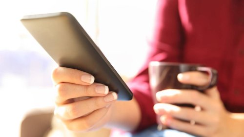 Warning about 'significant' courier text scam - NZ Herald