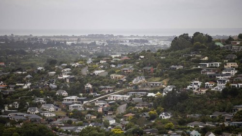 Amended National-Labour townhouse deal cuts 1690 houses from original plan - NZ Herald