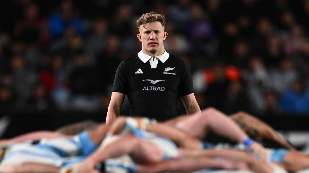All Blacks playmaker Damian McKenzie needs to break ‘enigma’ tag - Gregor Paul