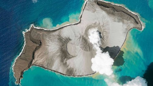 Tonga eruption: Shocking images show Hunga Tonga-Hunga Ha'apai almost completely wiped out
