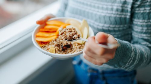 Are oats and oatmeal really bad for your health? Here’s what the science says