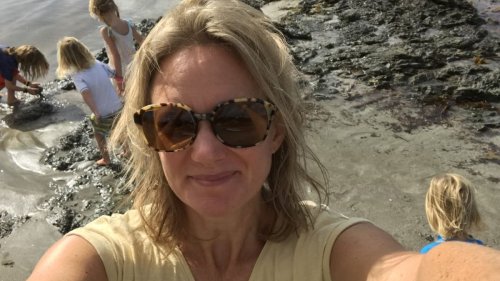 Records of her sperm-donor father didn't exist. How one woman tracked down her 'enormous' family - NZ Herald