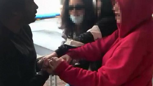 Shoplifting teen girls kick Dunedin liquor store owner in the groin