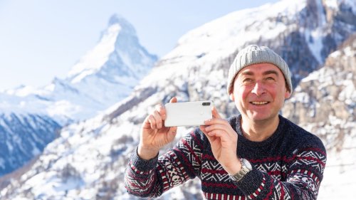 Tourist runs up $240,000 mobile roaming bill on Swiss holiday