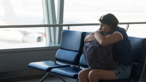 Woman flies 1600km for a whirlwind romance, gets stranded instead