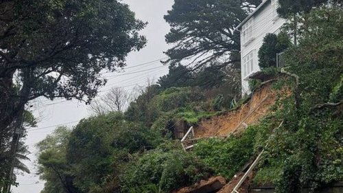 Landslide threatens homes in central Wellington