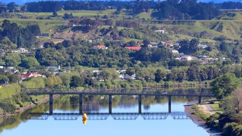 Covid 19 Delta outbreak: Whanganui iwi leader asks holidaymakers not to visit this summer - NZ Herald