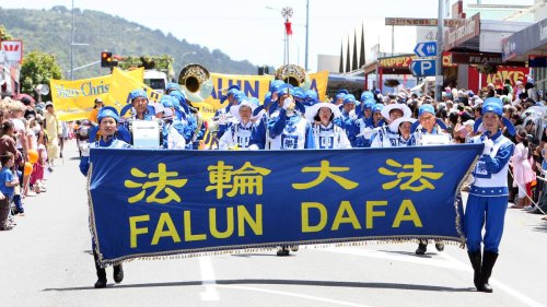 Falun Gong protester who used fake visa granted refugee status