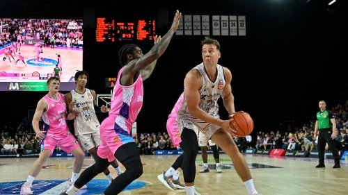NZ Breakers buy Sam Mennenga out of Cairns Taipans contract to add young Kiwi to roster