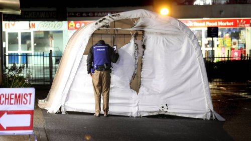 Covid 19 Delta outbreak: Police investigate suspicious Covid tent fire in Clover Park - NZ Herald