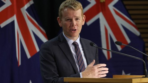 Covid 19 Omicron outbreak: Chris Hipkins unveils latest moves in pandemic response laws