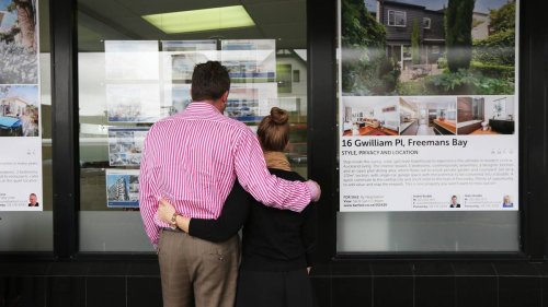 House prices could fall 1-2 per cent on return of lending restrictions
