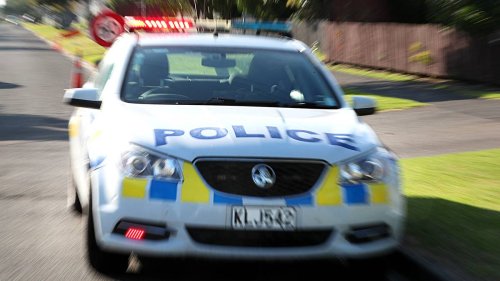 Armed police presence in Riccarton area after man robbed at gunpoint in Christchurch
