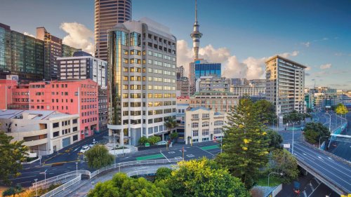 'Ghost houses' increasing - why are 40,000 homes lying vacant in Auckland? - NZ Herald